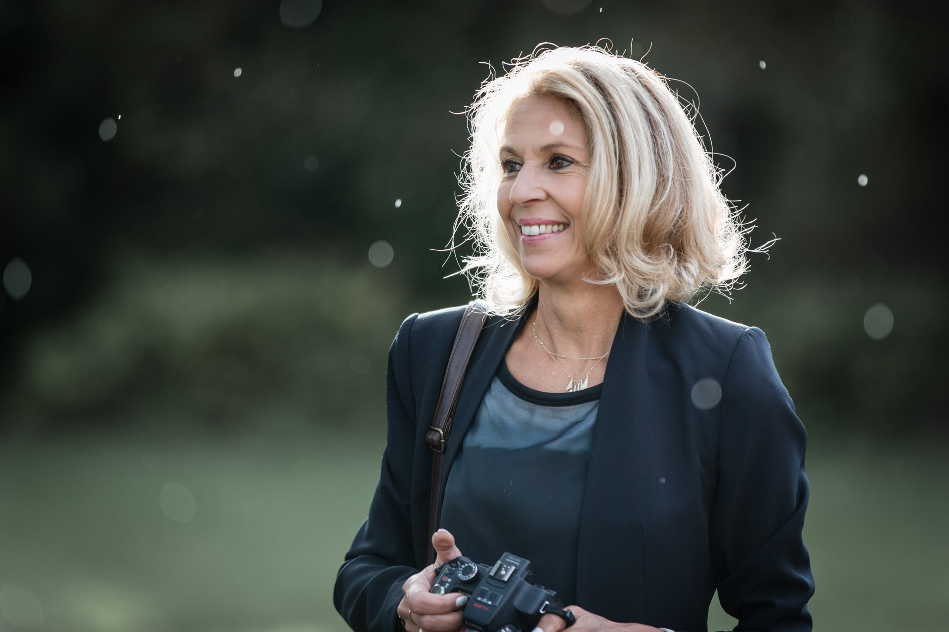 photo de portrait avec joli contre jour de septembre