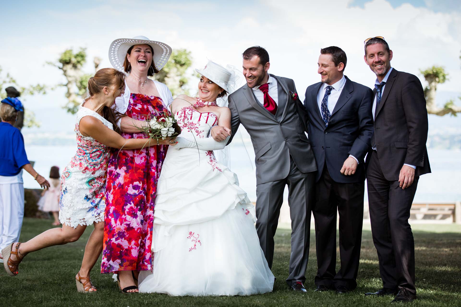 Mariage Coppet eglise Saint Robert photo de groupe