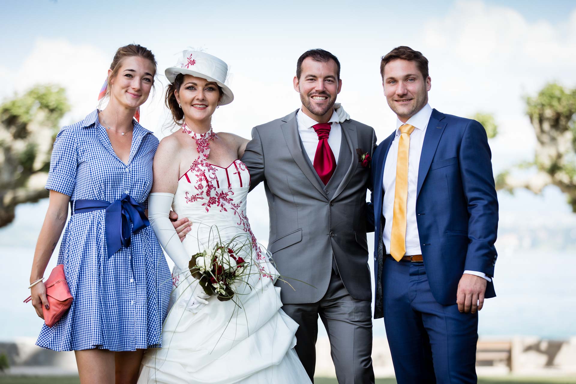 Mariage Coppet eglise Saint Robert photo de groupe