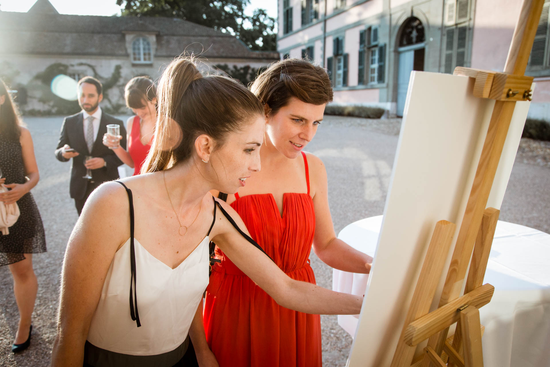 La cour du Chateau de Coppet - Photographe Mariage