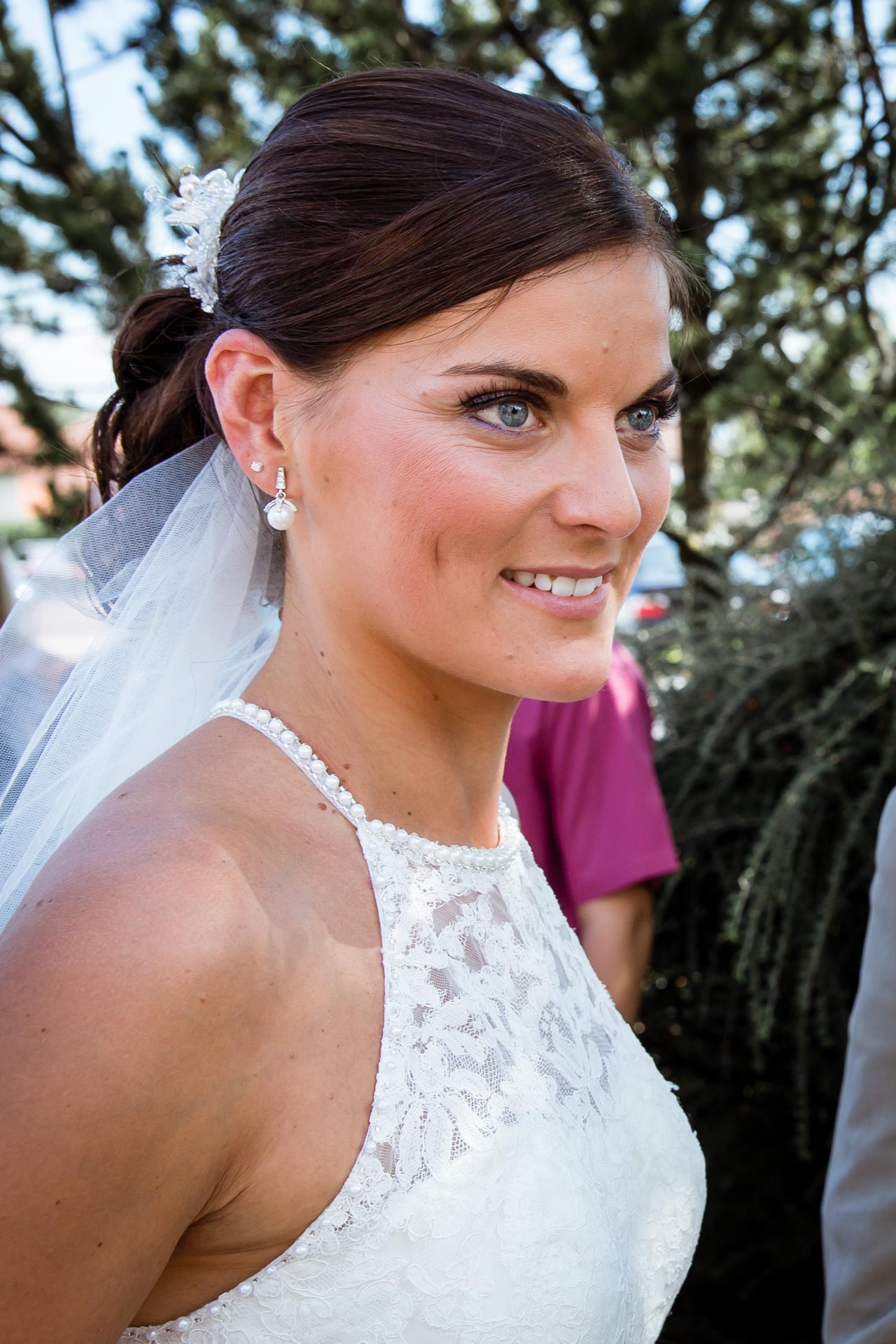 Mariage de Mallorye et Nicolas. Photo a la mairie Portrait a la sortie