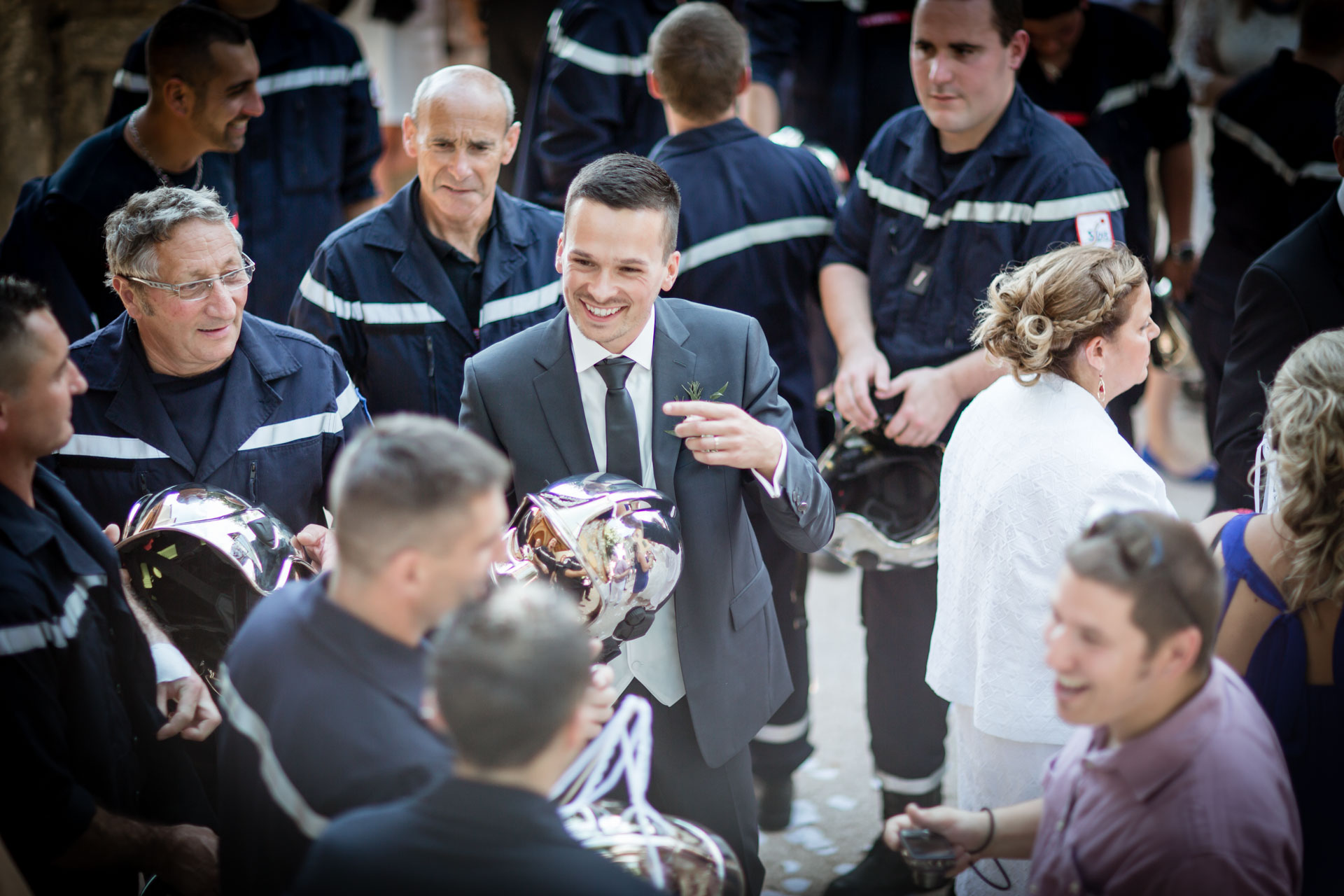 Mariage de Mallorye et Nicolas. Sortie de l'eglise de Cessy