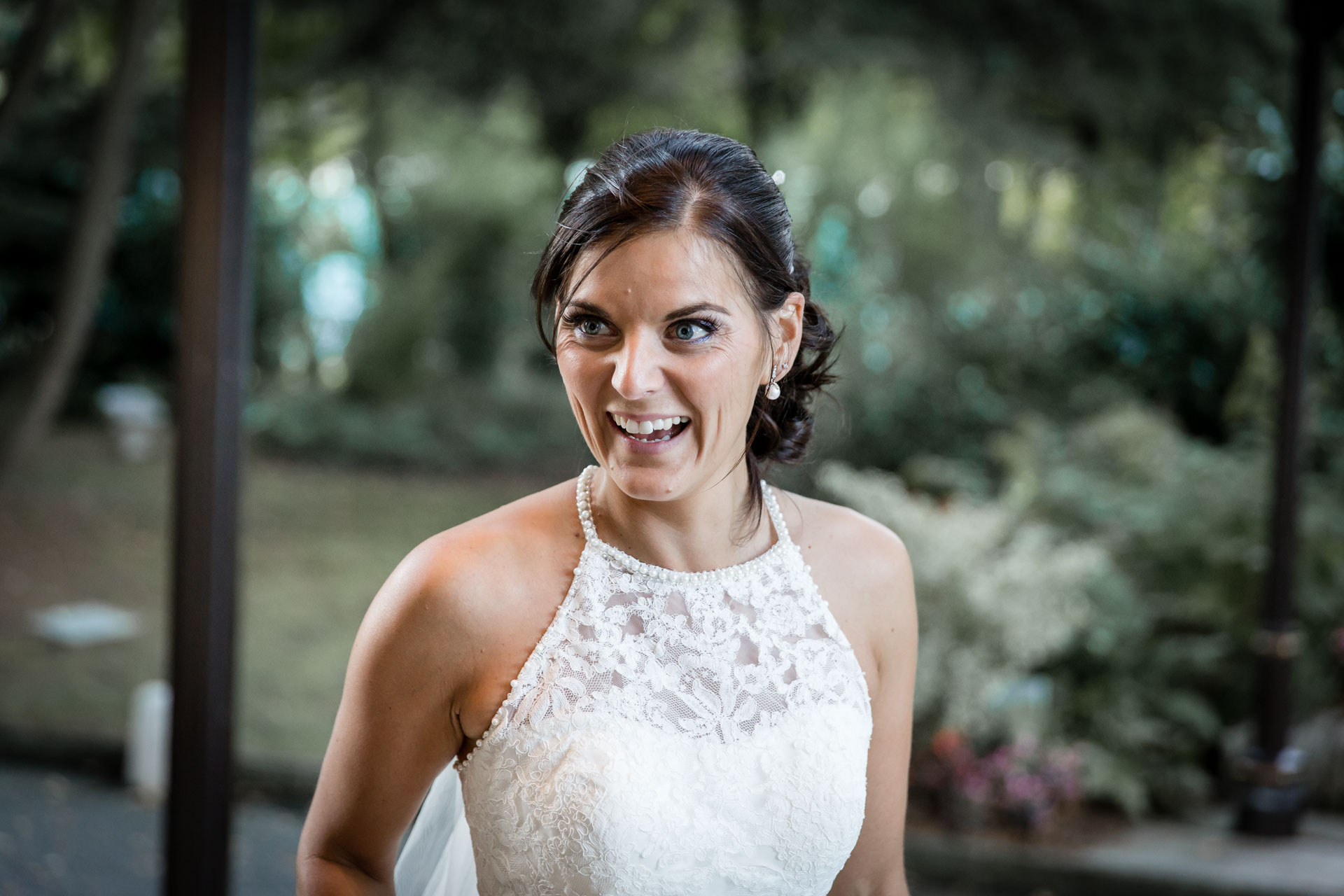 Mariage de Mallorye et Nicolas. Portrait de la mariee au Domaine