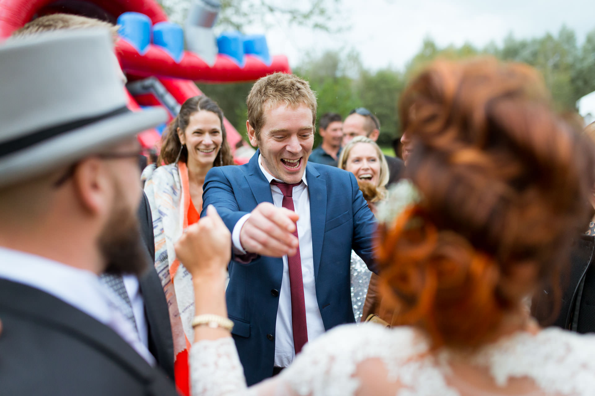 Photographe de Mariage Rock lancer de bouquet